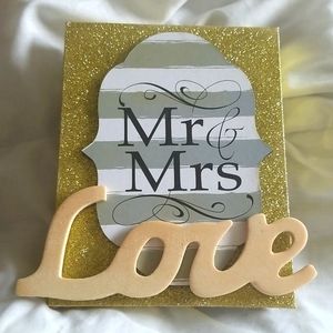 🇺🇦 COPY Mr & Mrs Sign Wedding Bridal Accessory Sign New Add On Gift
